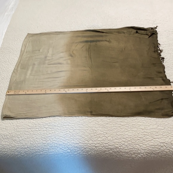 Angl Scarf - Picture 6 of 9